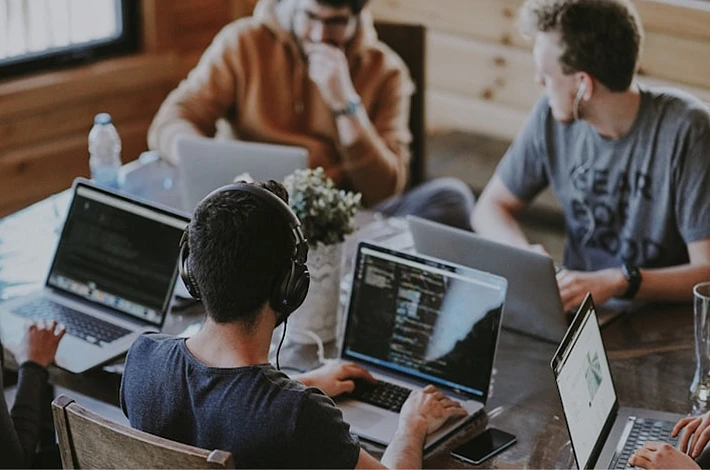 Аутстаффинг